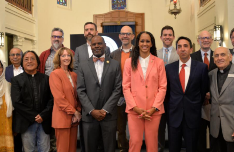 Educators fostering an inclusive classroom environment. ING provides diversity and inclusion training for teachers.